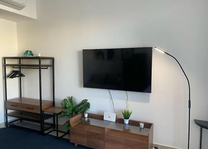 Contemporary In G-cribs